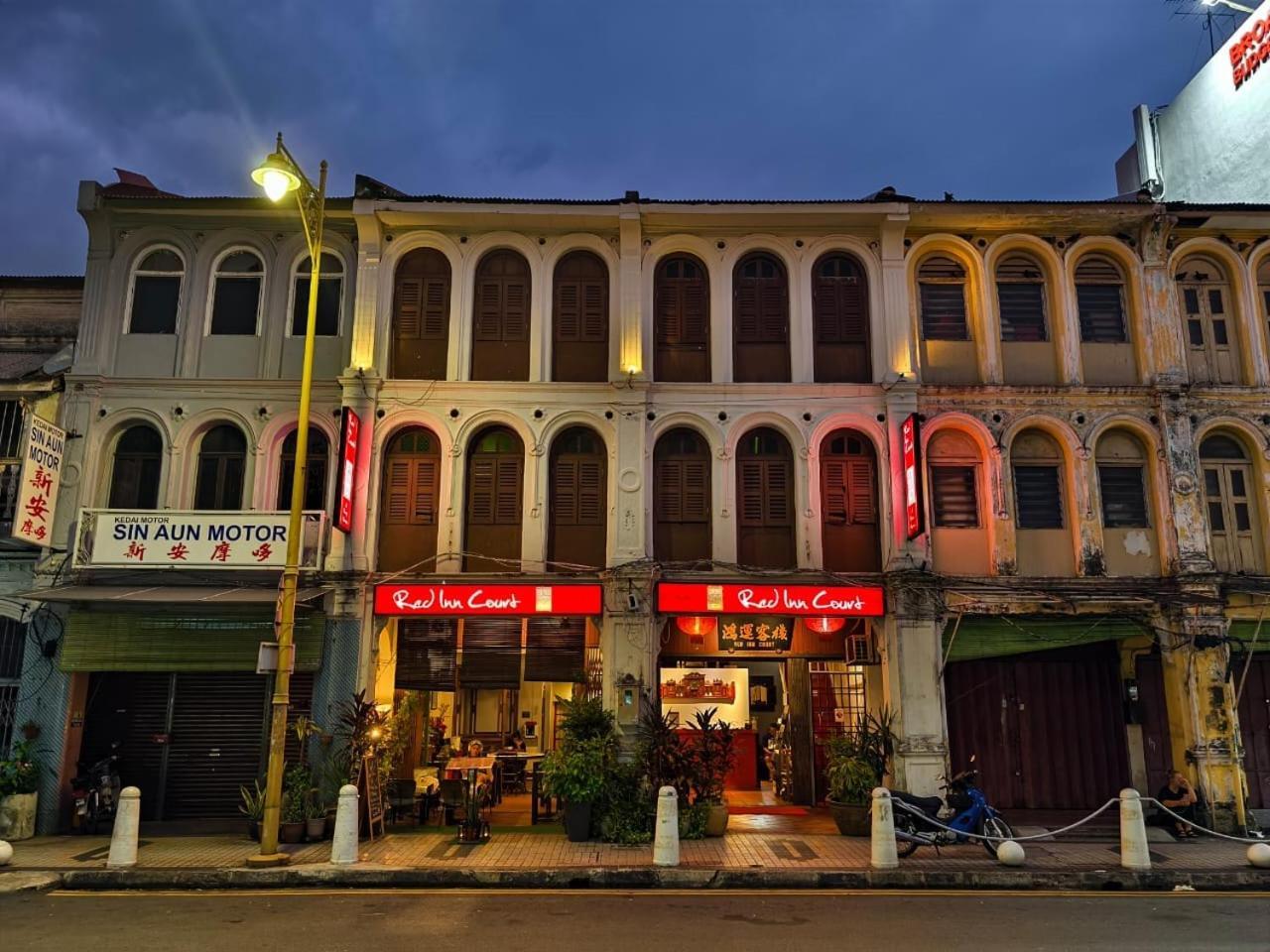 Red Inn Court George Town Bagian luar foto
