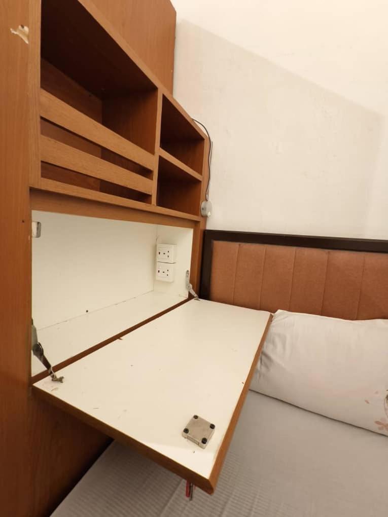 Red Inn Court George Town Bagian luar foto